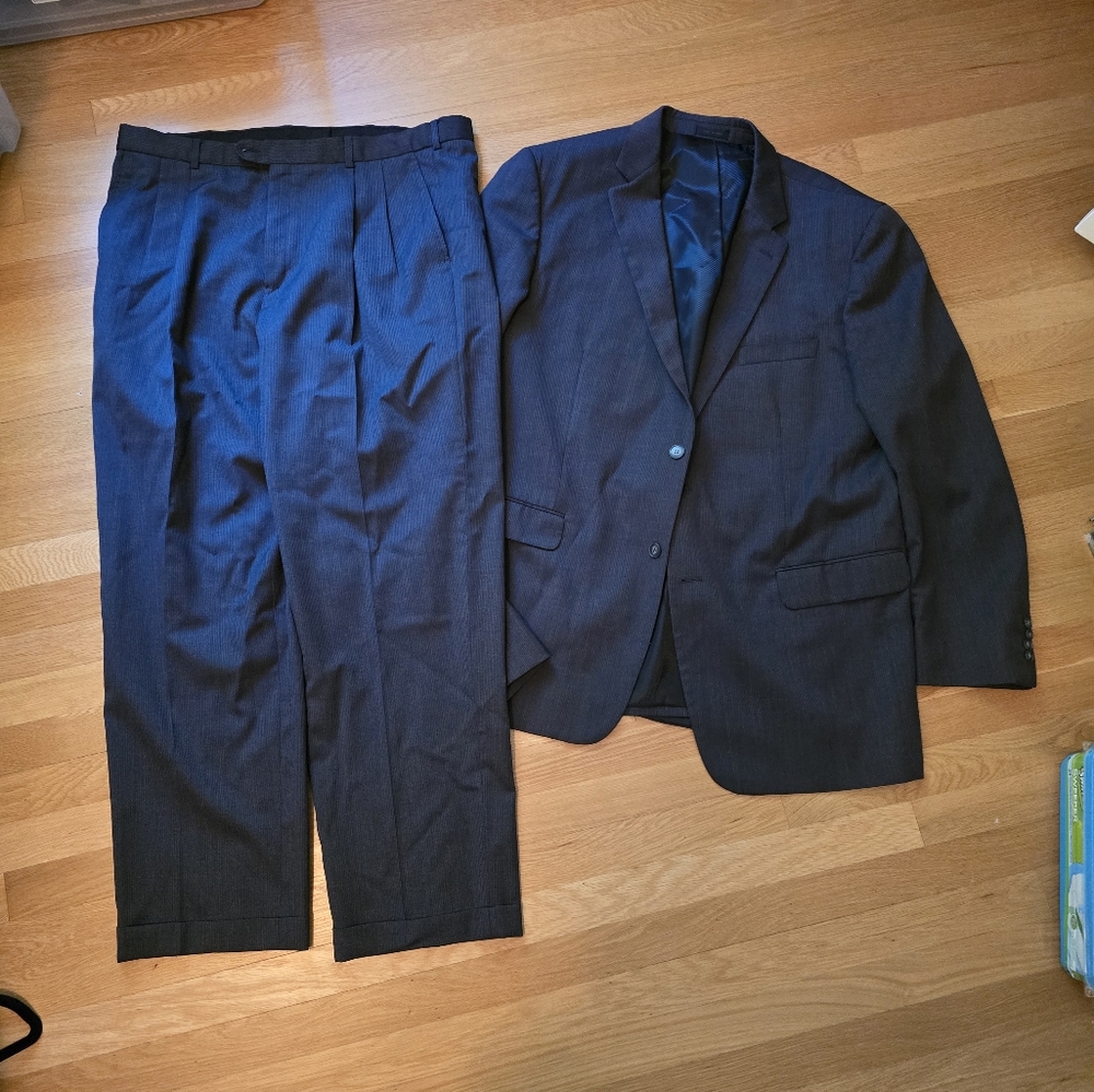 Oleg Cassini Suit Athletic Fit Sz 48L